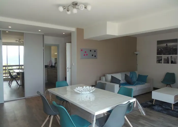 Apartament Cej *